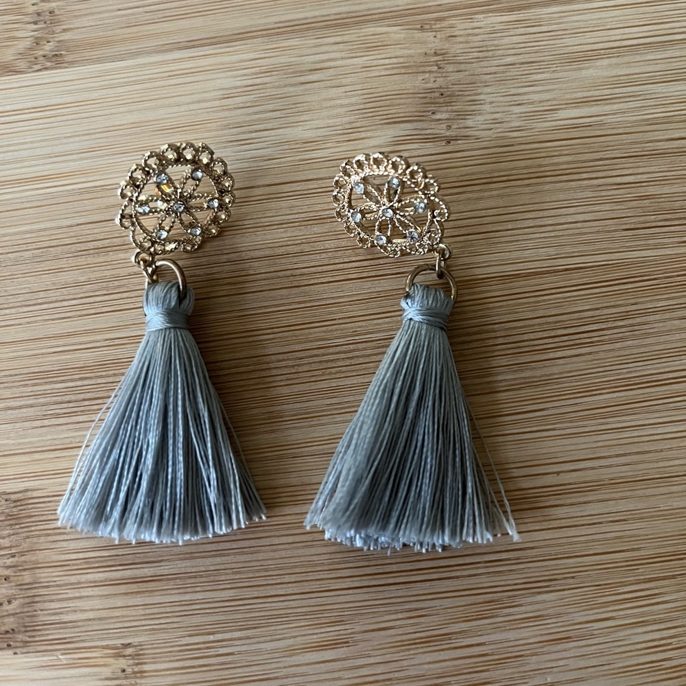 GrayTassel Earrings - Picture 2 of 2